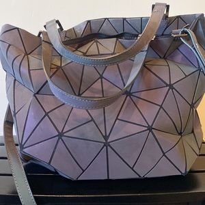 Geometric design purse, two tone